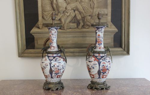 pair of early 18th century large imari lamps - CATEGORY: ANTIQUE LIGHTING - DATED 1700