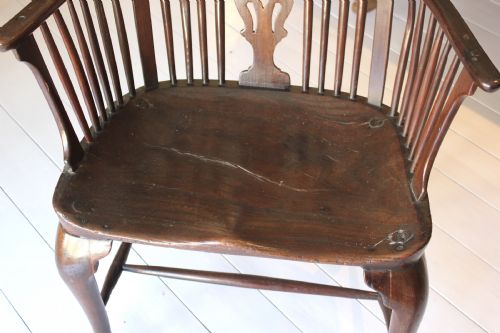 PAIR OF 18TH CENTURY ENGLISH WINDSOR CHAIRS - ADDITIONAL PHOTO 9
