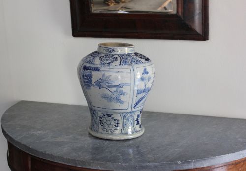 LATE 17TH EARLY 18TH CENTURY PROVINCIAL CHINESE VASE - ADDITIONAL PHOTO 3