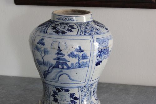 LATE 17TH EARLY 18TH CENTURY PROVINCIAL CHINESE VASE - ADDITIONAL PHOTO 5