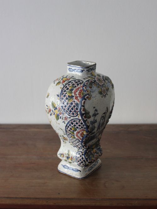 18TH CENTURY DELFT VASE - ADDITIONAL PHOTO 4