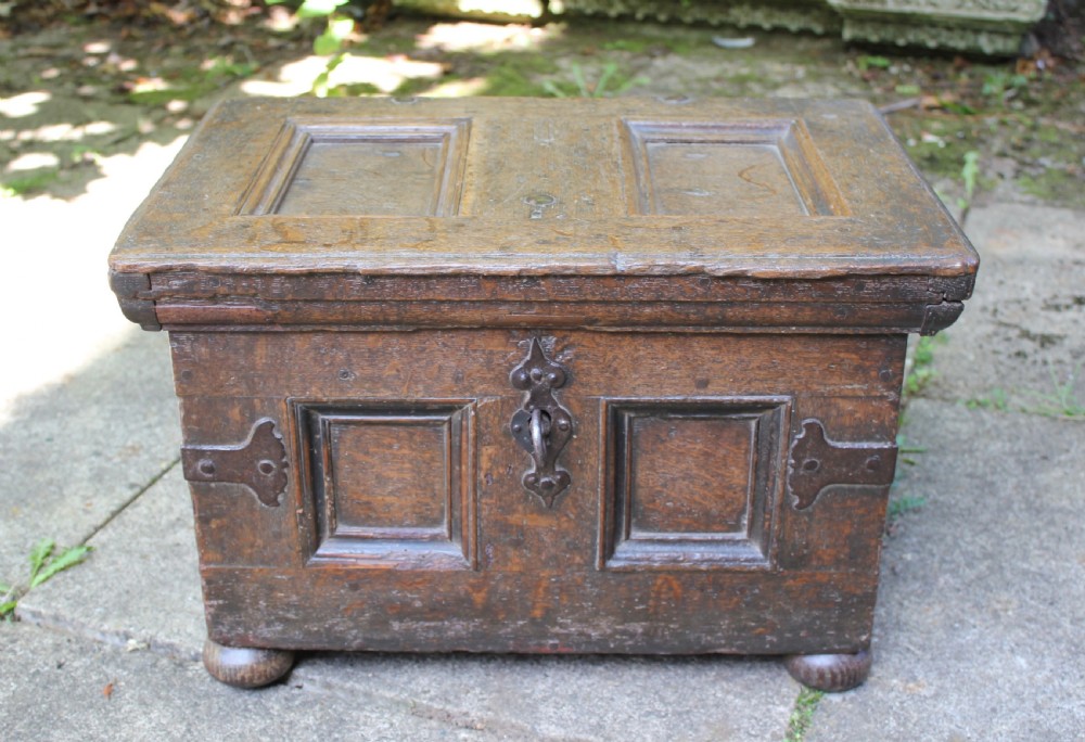 Small 17th century Continental oak coffer View III
