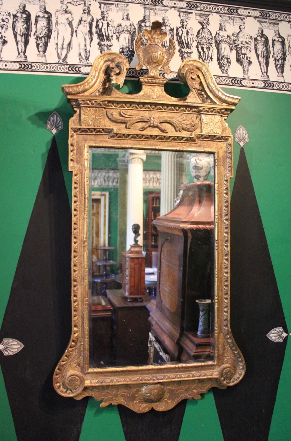 18th century English giltwood mirror View II
