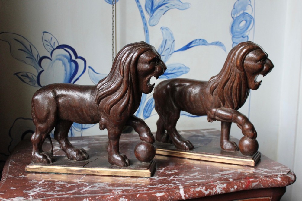 Pair of carved oak lions View III