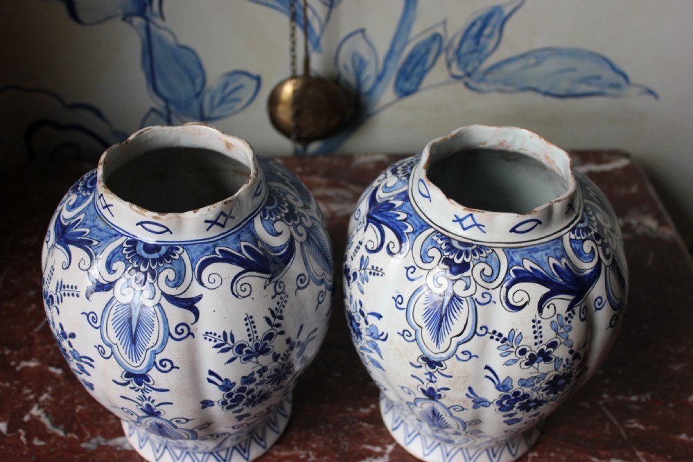 Pair of 18th century Delft vases View III