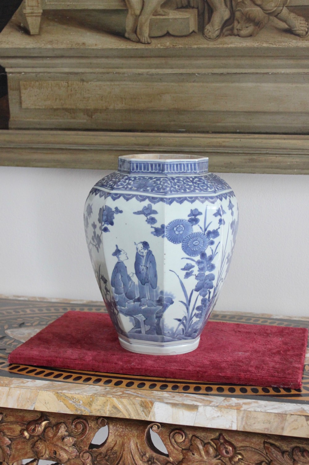 Late 17th century Japanese vase