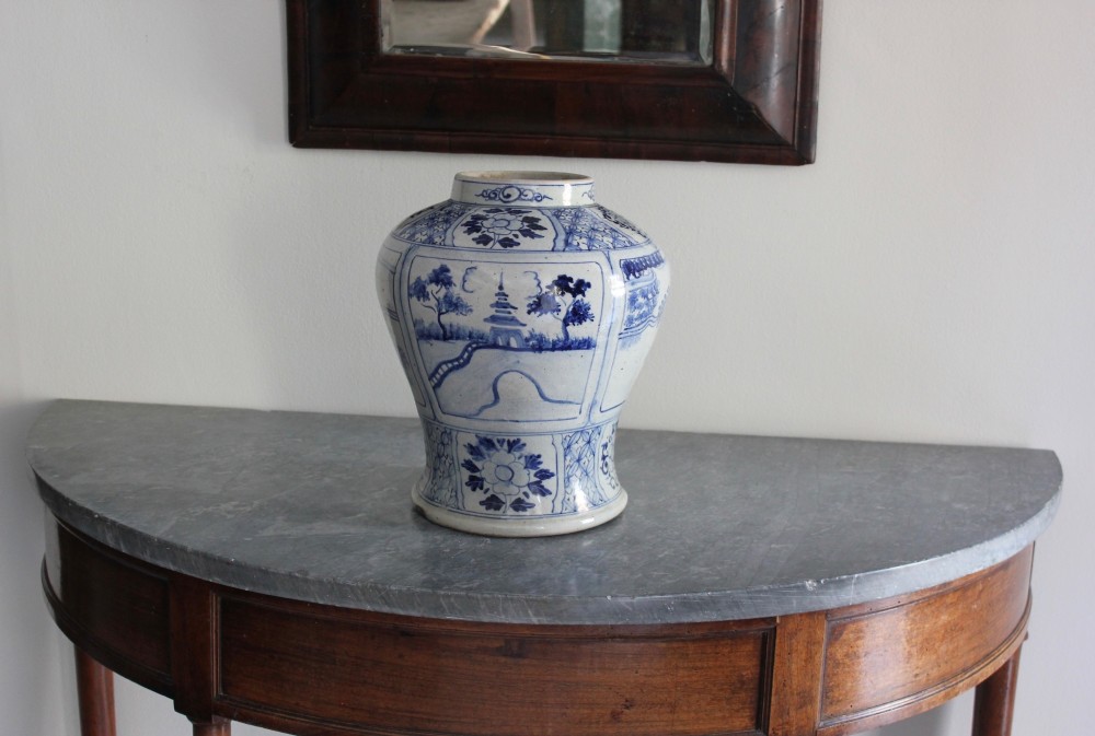 Late 17th / early 18th century provincial Chinese vase