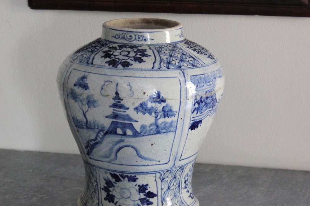 Late 17th / early 18th century provincial Chinese vase View VI