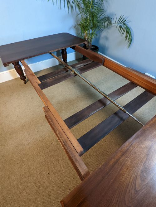 fig 1. Late Victorian, 12 seater, extending dining table.