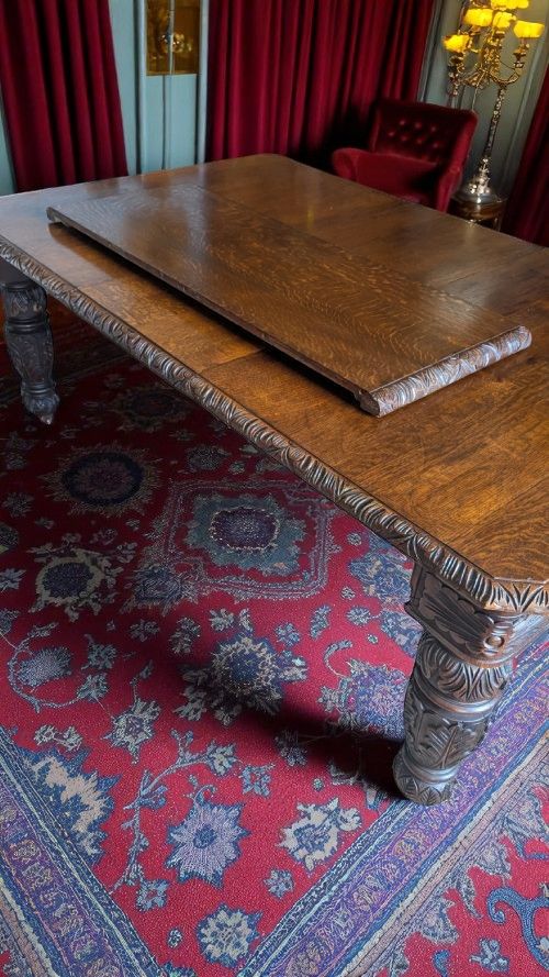 fig 1. An Oak 10 Seater Extending Dining Table