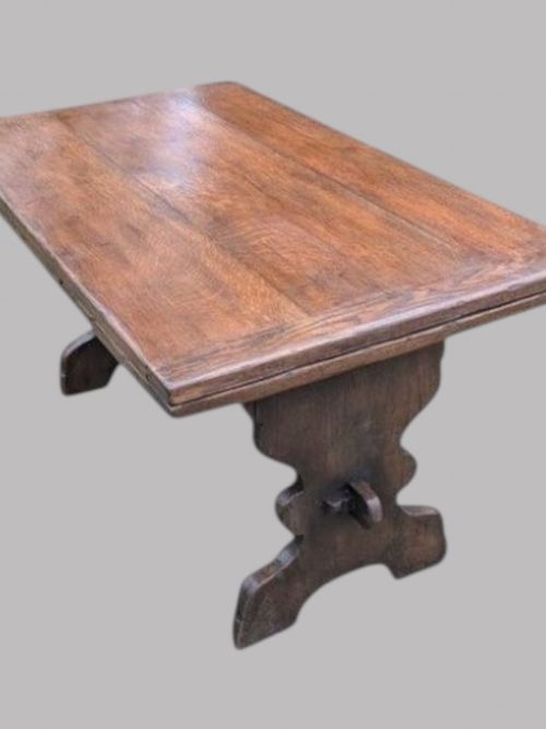A Solid Oak Farmhouse Extending Dining Table