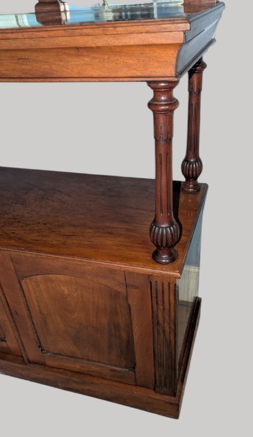 A VICTORIAN MAHOGANY BUFFET - ADDITIONAL PHOTO 5
