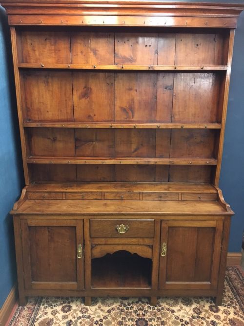 19th Century Welsh Oak Dog Kennel Dresser