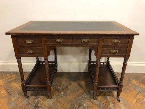 Edwardian Oak Kneehole Desk