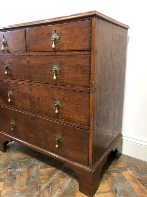fig 2. 18th Century Straight Front Oak Chest of Drawers