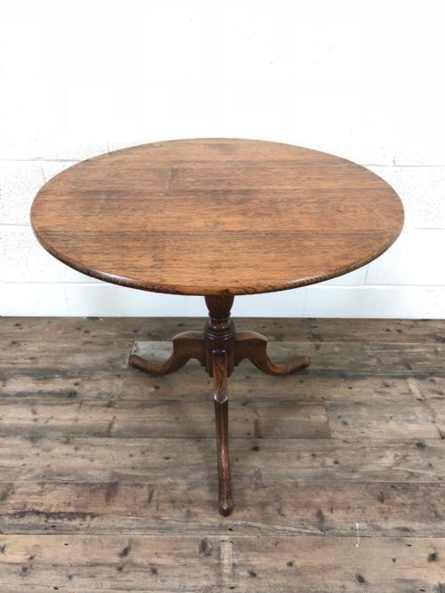18th Century Georgian Oak Tilt Top Table