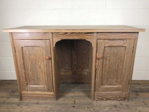Pitch Pine Kneehole Desk