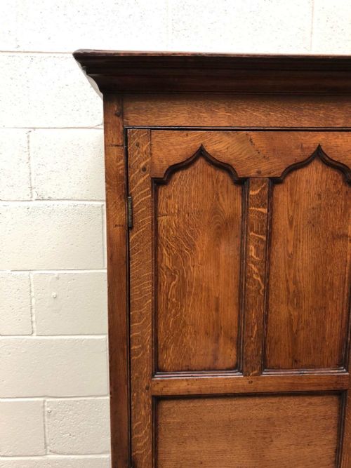 fig 1. 18th Century Oak Linen Press