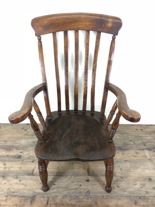 fig 1. 19th Century Ash and Elm Fireside Windsor Armchair