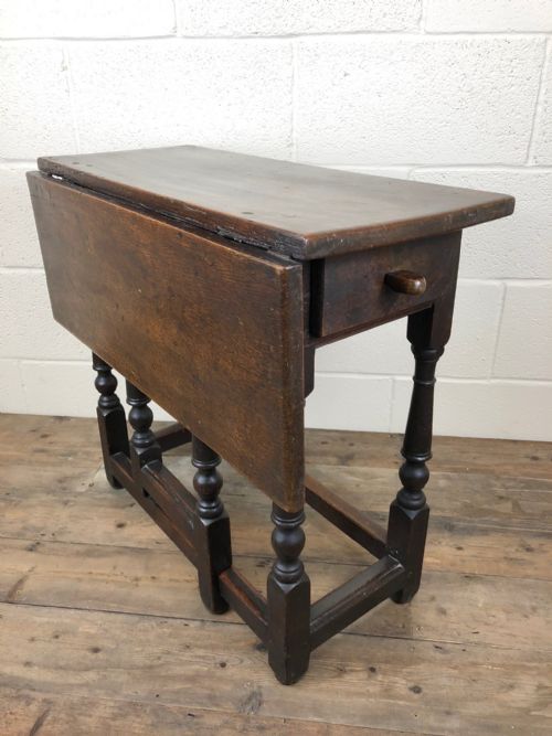 18th Century Antique Oak Gate Leg Yeoman’s Table