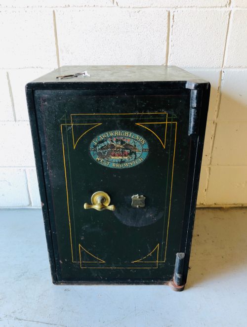 fig 2. Antique Victorian Cast Iron Safe with Working Lock & Key
