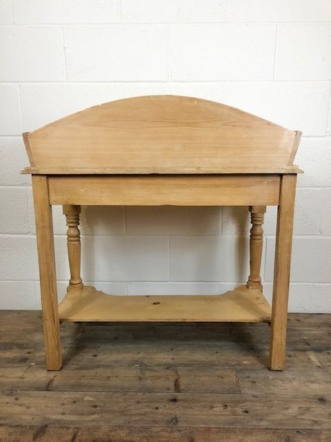 fig 2. Victorian Stripped Pine Country Style Washstand