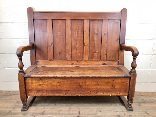 19th Century Welsh Pine Pembrokeshire Settle
