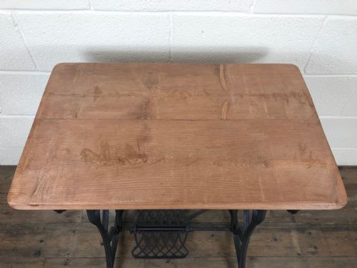 CAST IRON SEWING MACHINE TREADLE TABLE - ADDITIONAL PHOTO 4