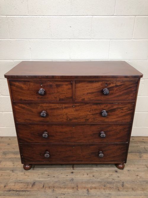 fig 1. Victorian Mahogany Chest of Drawers