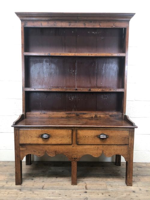 Early 19th Century Oak Rack Back Cottage Dresser