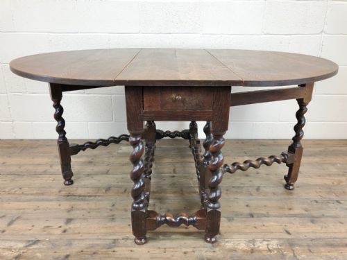 18th Century Welsh Oak Gate Leg Table