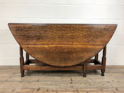 Large Circular 19th Century Oak Gate Leg Table