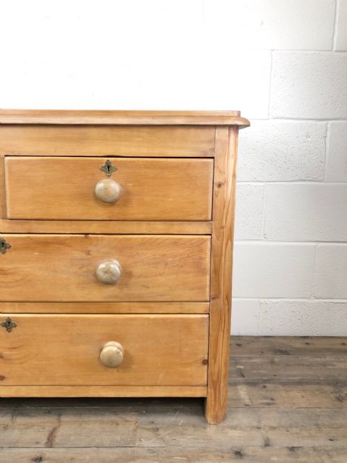 fig 1. Antique Victorian Pine Chest of Drawers