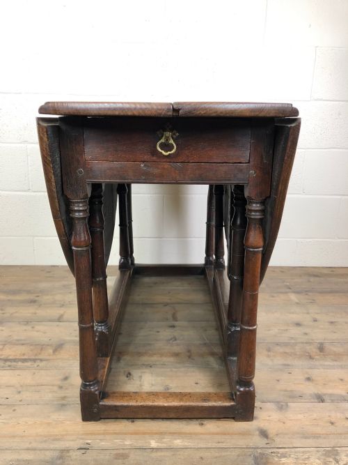 fig 1. 18th Century Welsh Oak Gate Leg Table