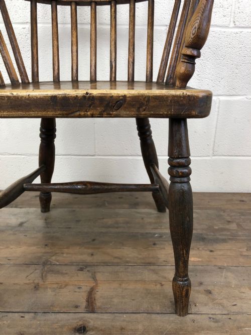 fig 1. 19th Century Ash and Elm Low Back Windsor Armchair