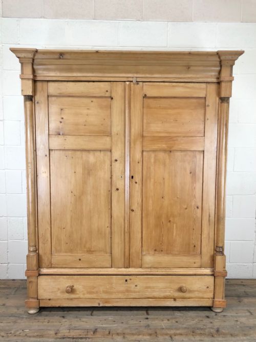 Large Antique Pine Double Wardrobe – Flat Pack
