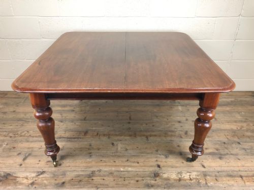 fig 1. Victorian Mahogany Extendable Dining Table