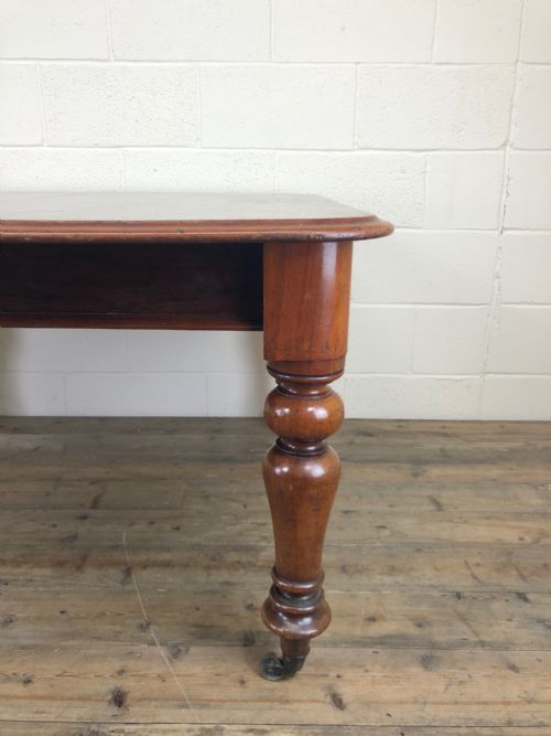 fig 2. Victorian Mahogany Extendable Dining Table