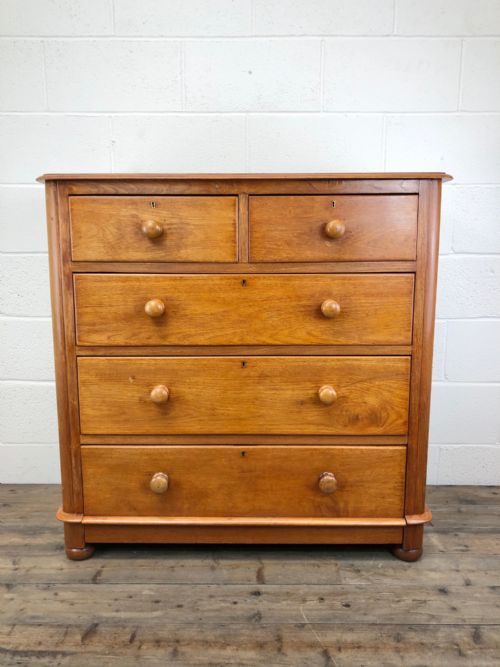 Antique Victorian Chest of Drawers