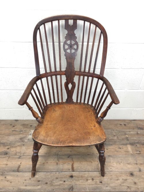 fig 1. 19th Century Ash and Elm Wheelback Windsor Armchair