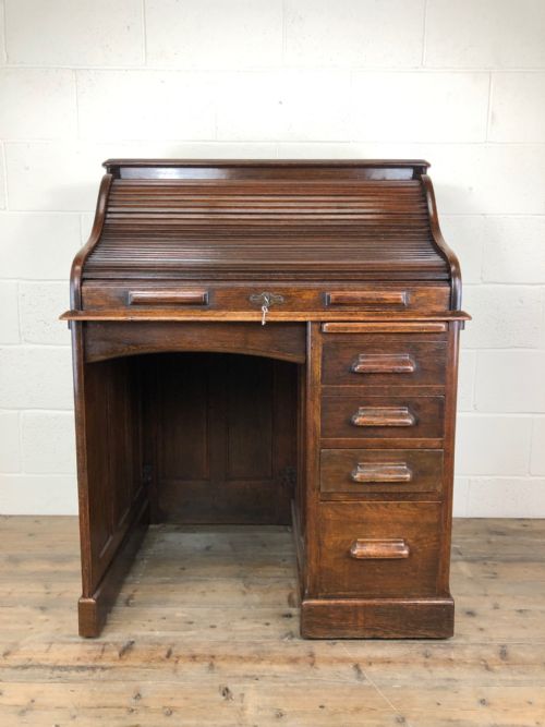 Early 20th Century Oak Roll Top Desk