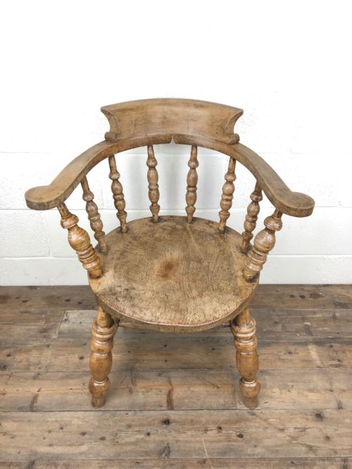 fig 1. Antique Beech and Elm Smoker’s Bow Chair
