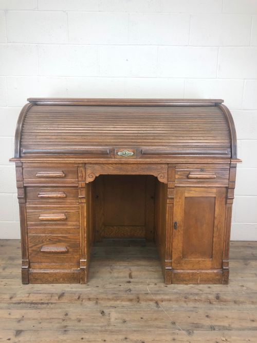 Early 20th Century Antique Oak Roll Top Desk