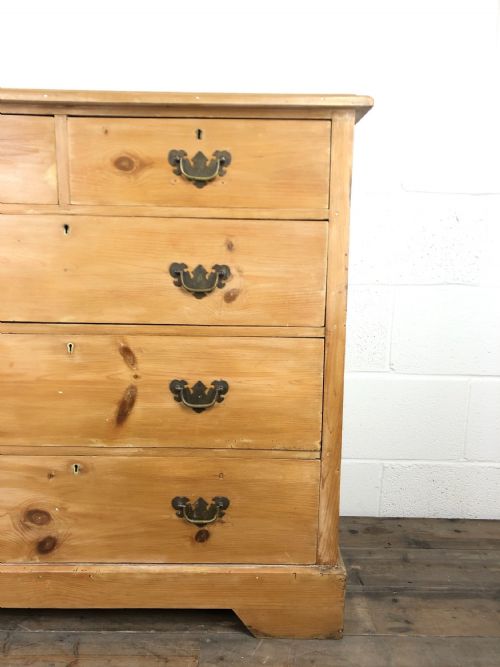 fig 1. Antique Pine Chest of Drawers