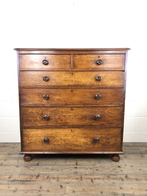 Large 19th Century Oak Chest of Drawers