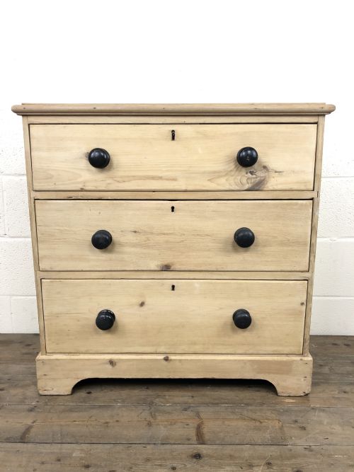 fig 1. Small Antique Pine Chest of Drawers