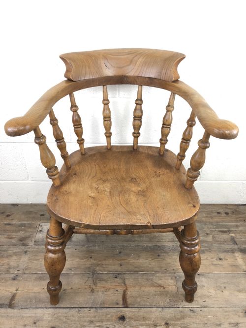 fig 1. 19th Century Beech and Elm Smoker’s Bow Chair