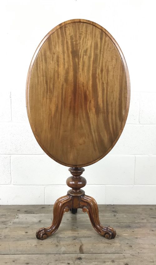 Victorian Mahogany Oval Tilt Top Side Table