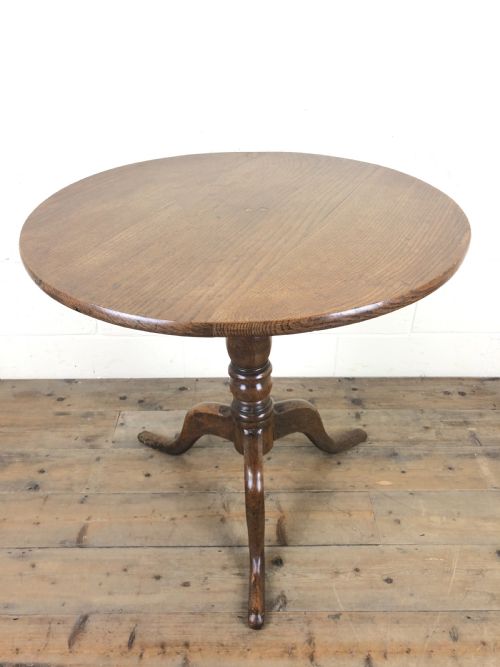 fig 1. 19th Century Oak Circular Tilt Top Tripod Table
