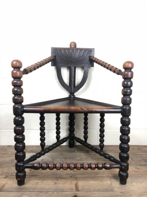 fig 1. Antique Victorian Oak Turner’s Chair or Corner Chair